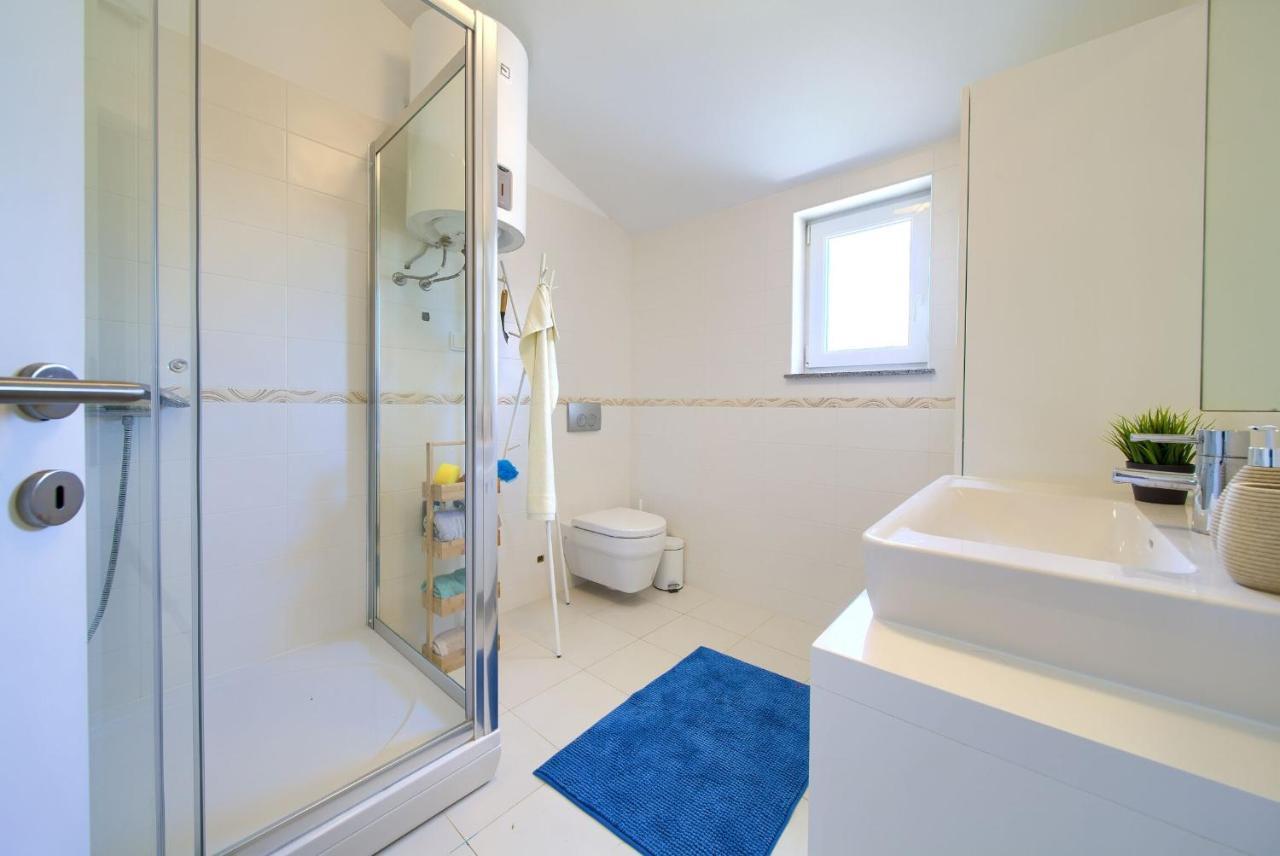 Apartments Aster Малинска Экстерьер фото