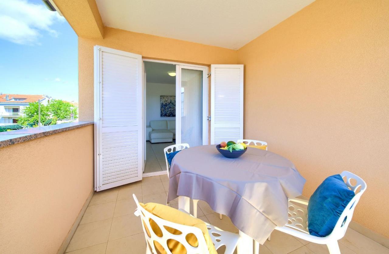 Apartments Aster Малинска Экстерьер фото