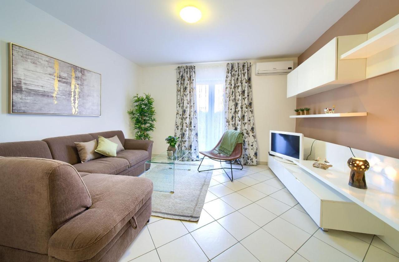 Apartments Aster Малинска Экстерьер фото