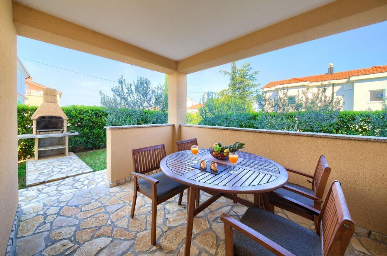 Apartments Aster Малинска Экстерьер фото