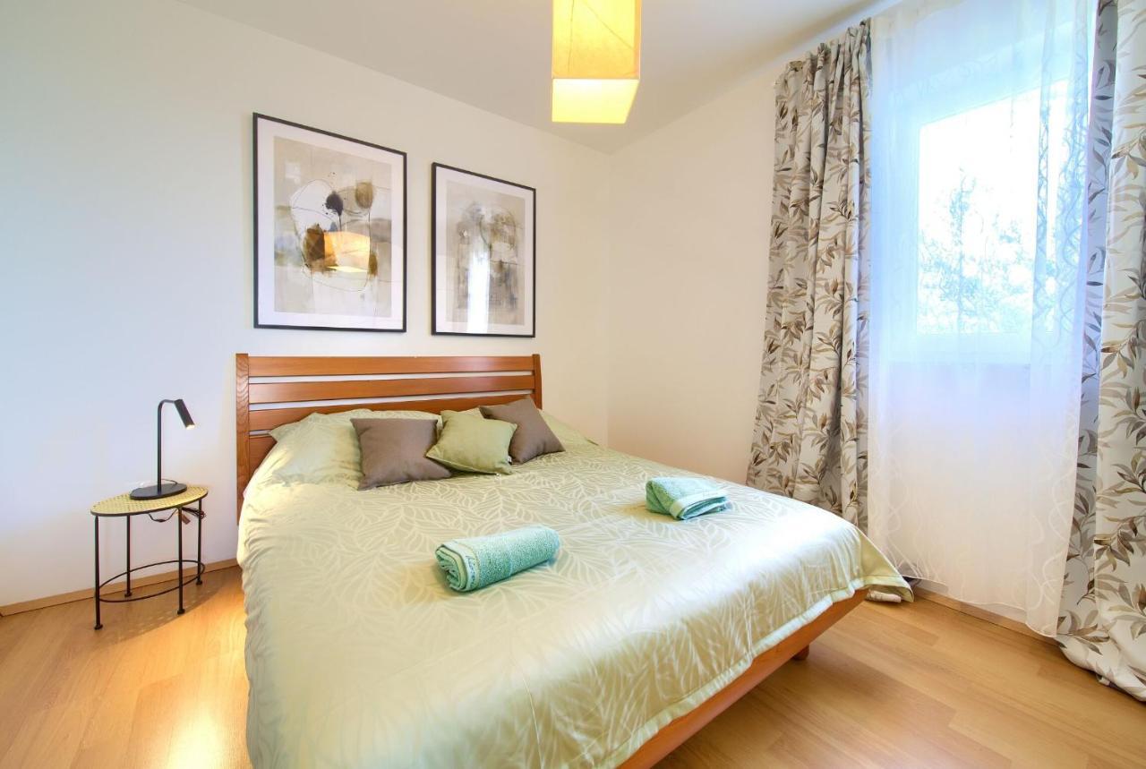 Apartments Aster Малинска Экстерьер фото