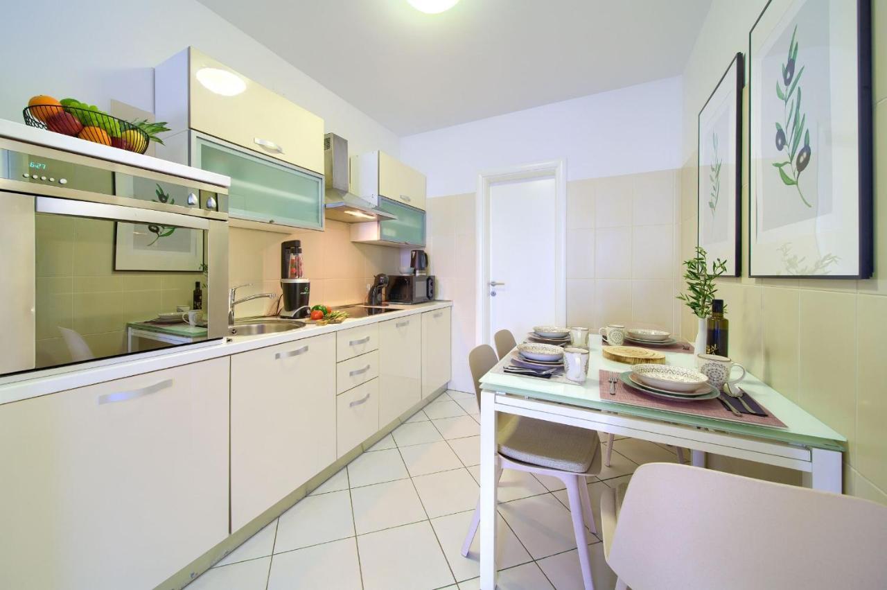 Apartments Aster Малинска Экстерьер фото